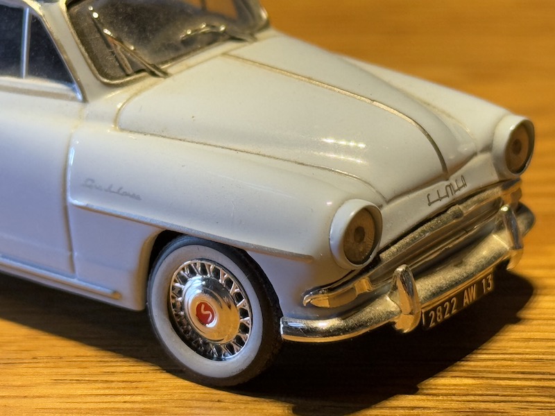 Detail des Modells Simca Aronde Grand Large (© Gerhard Schütz)